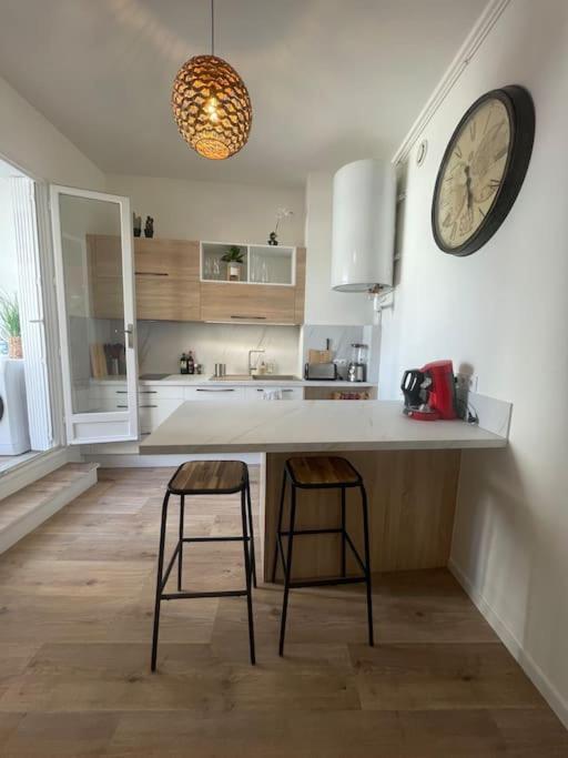 L'echappee Chic Au Coeur De Valence Apartment